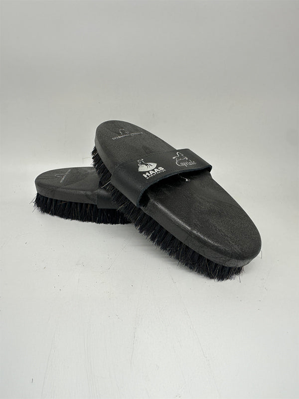 Die Capriole - Kardätsche von HAAS