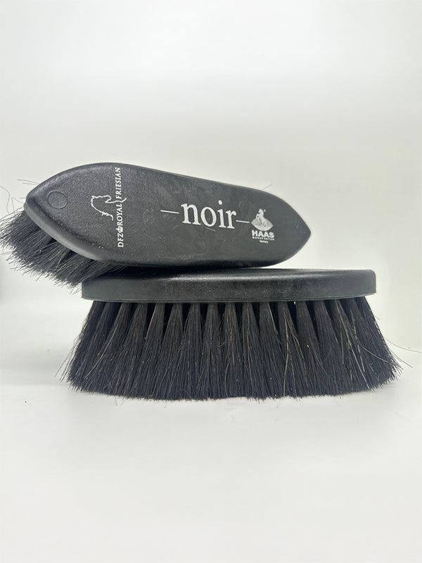 Die Noir – Wurzelbürste von HAAS