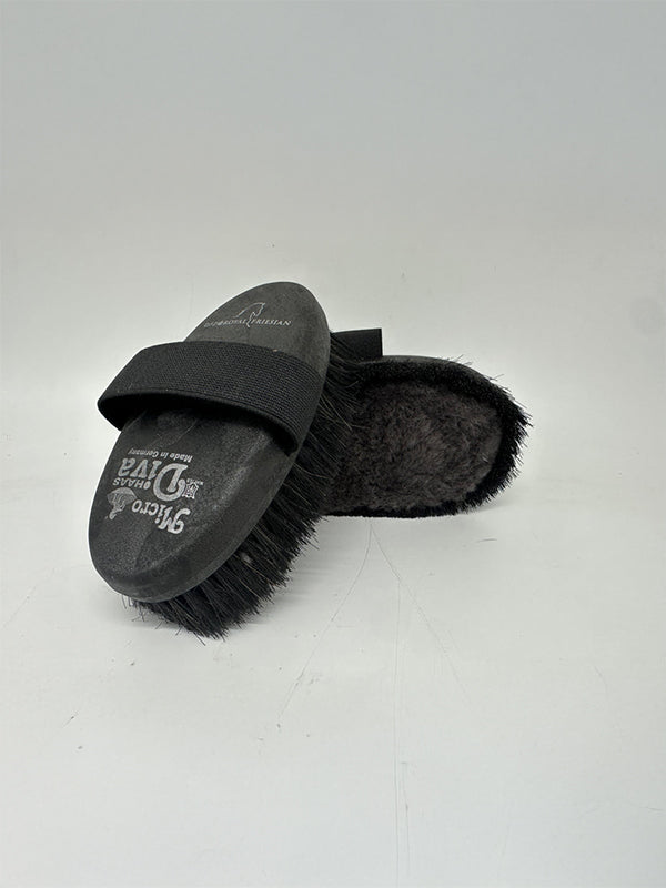 Die kleine Diva – Lammfellbürste von HAAS